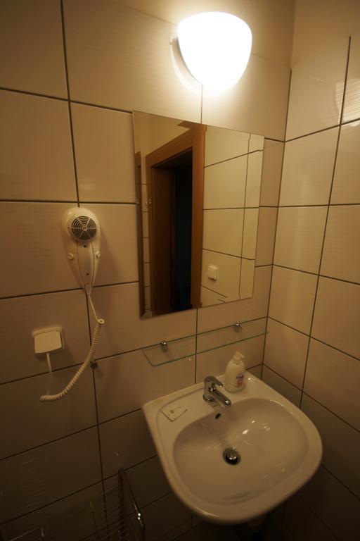 Hotel Pod Zelenym Dubem Bohumín 部屋 写真