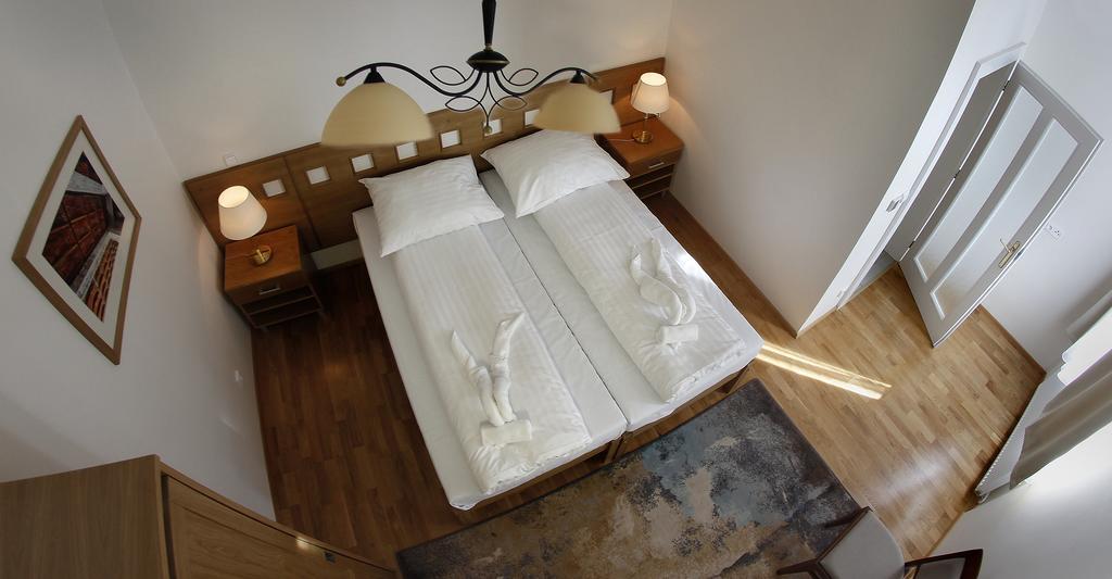 Hotel Pod Zelenym Dubem Bohumín 部屋 写真