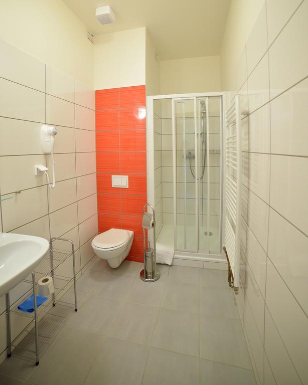 Hotel Pod Zelenym Dubem Bohumín エクステリア 写真